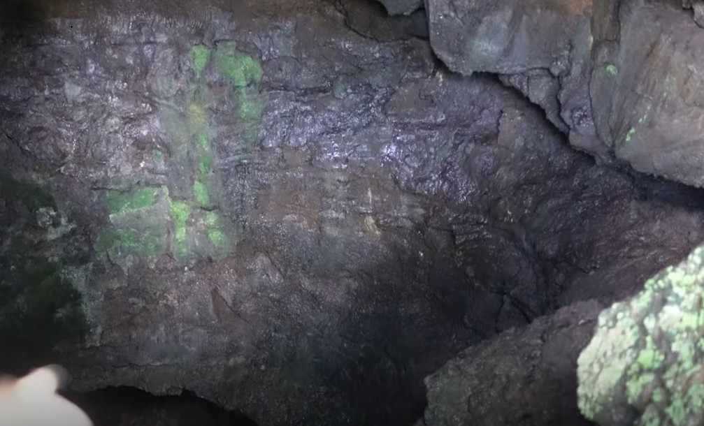 거문오름 수직굴