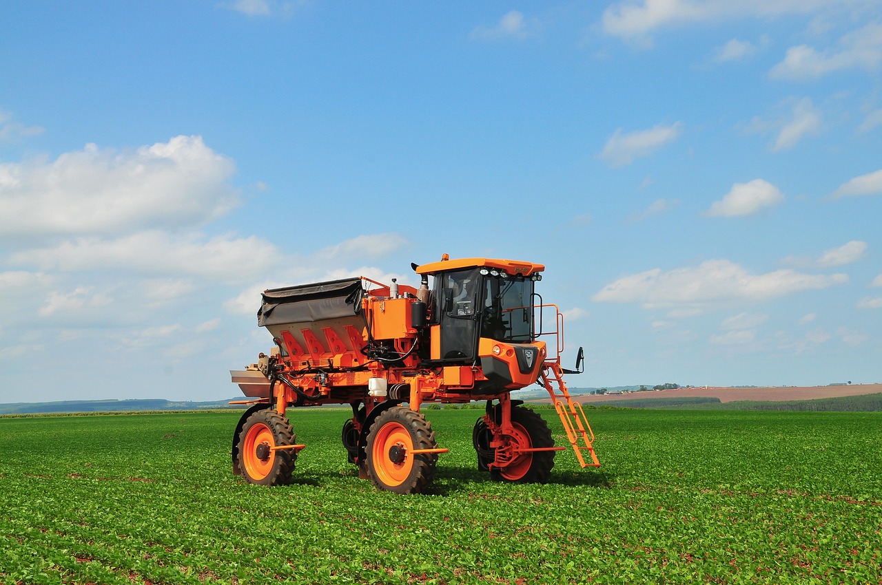 수직 농장(Vertical Farm)과 스마트 팜 기술의 융합 시너지