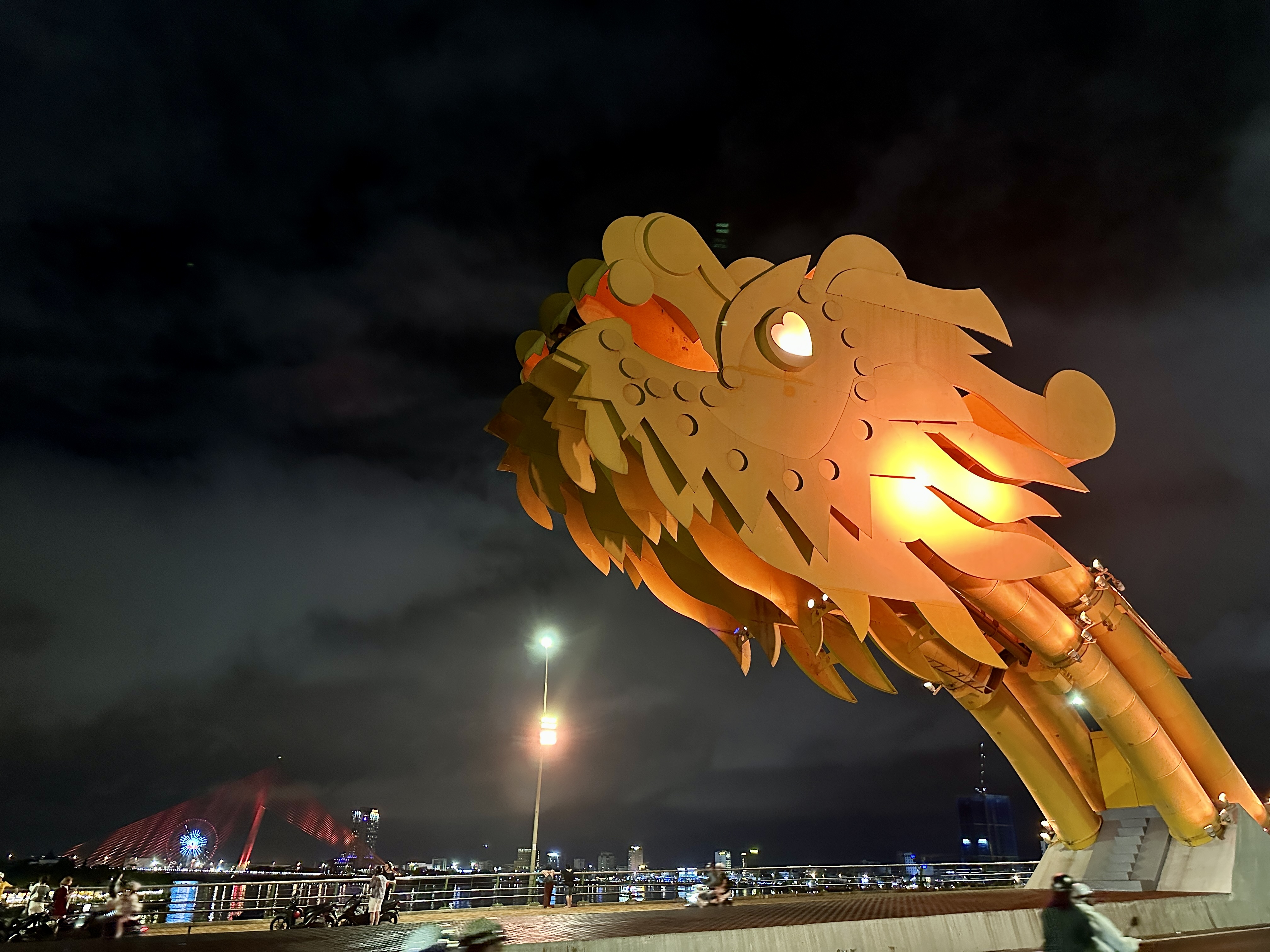 다낭 용다리 불쇼 시간