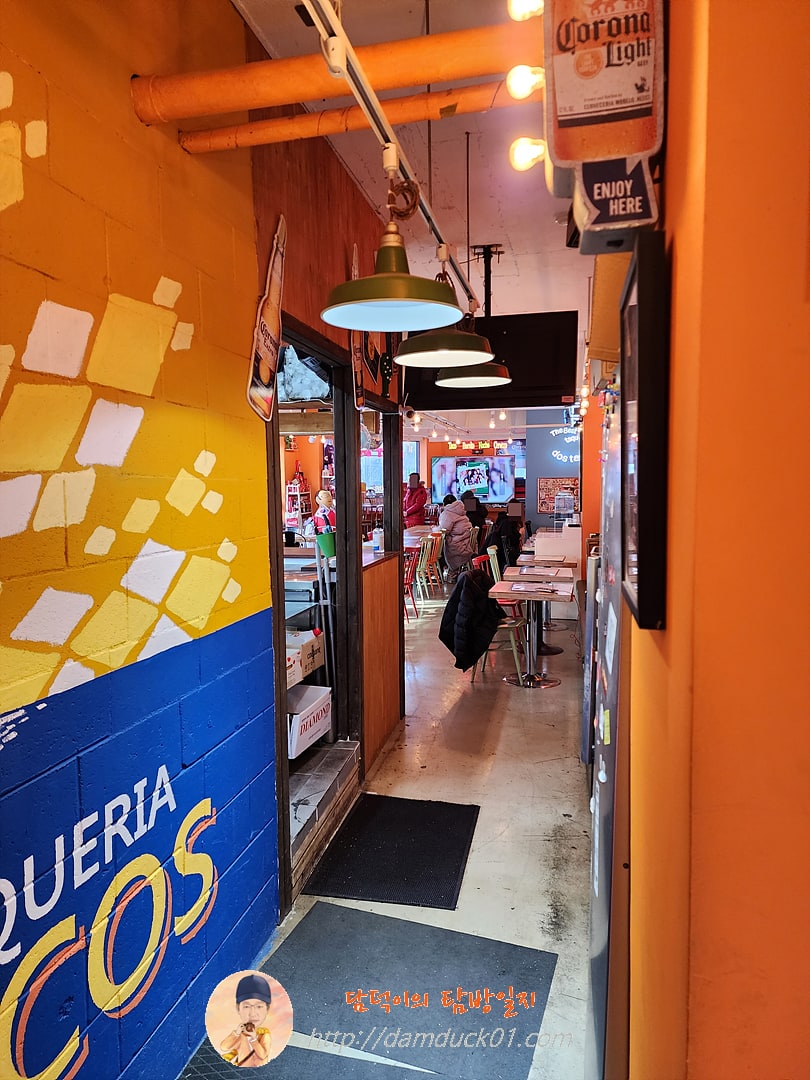 도스타코스 안양범계점 실내