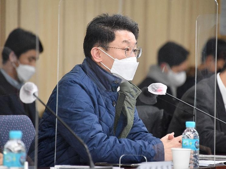 금융위원장 역할 임기