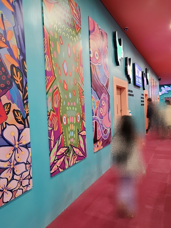 하이브테마파크 내부