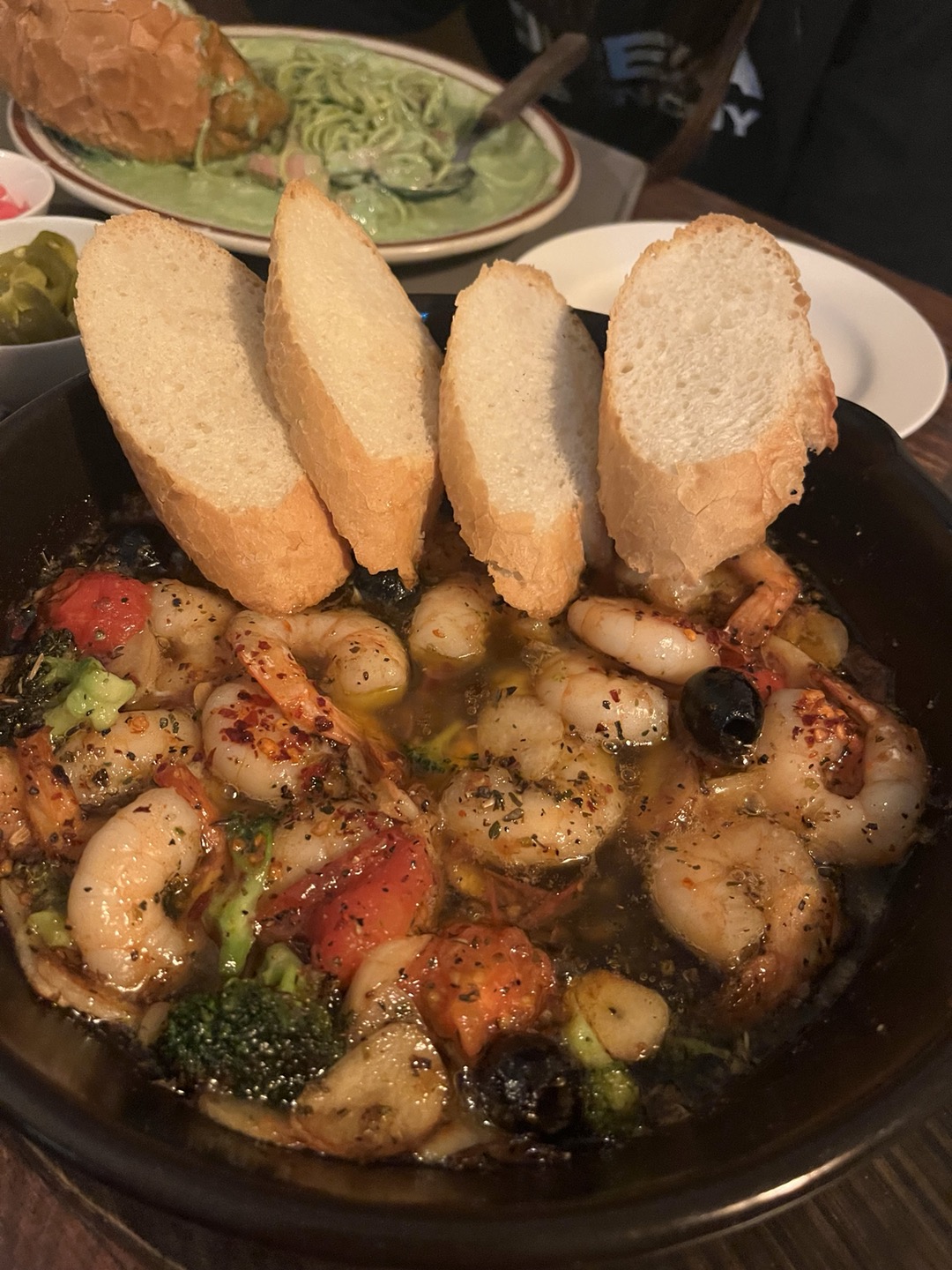 은평구 불광동 브로밀 새우 한 가득 브로밀 감바스