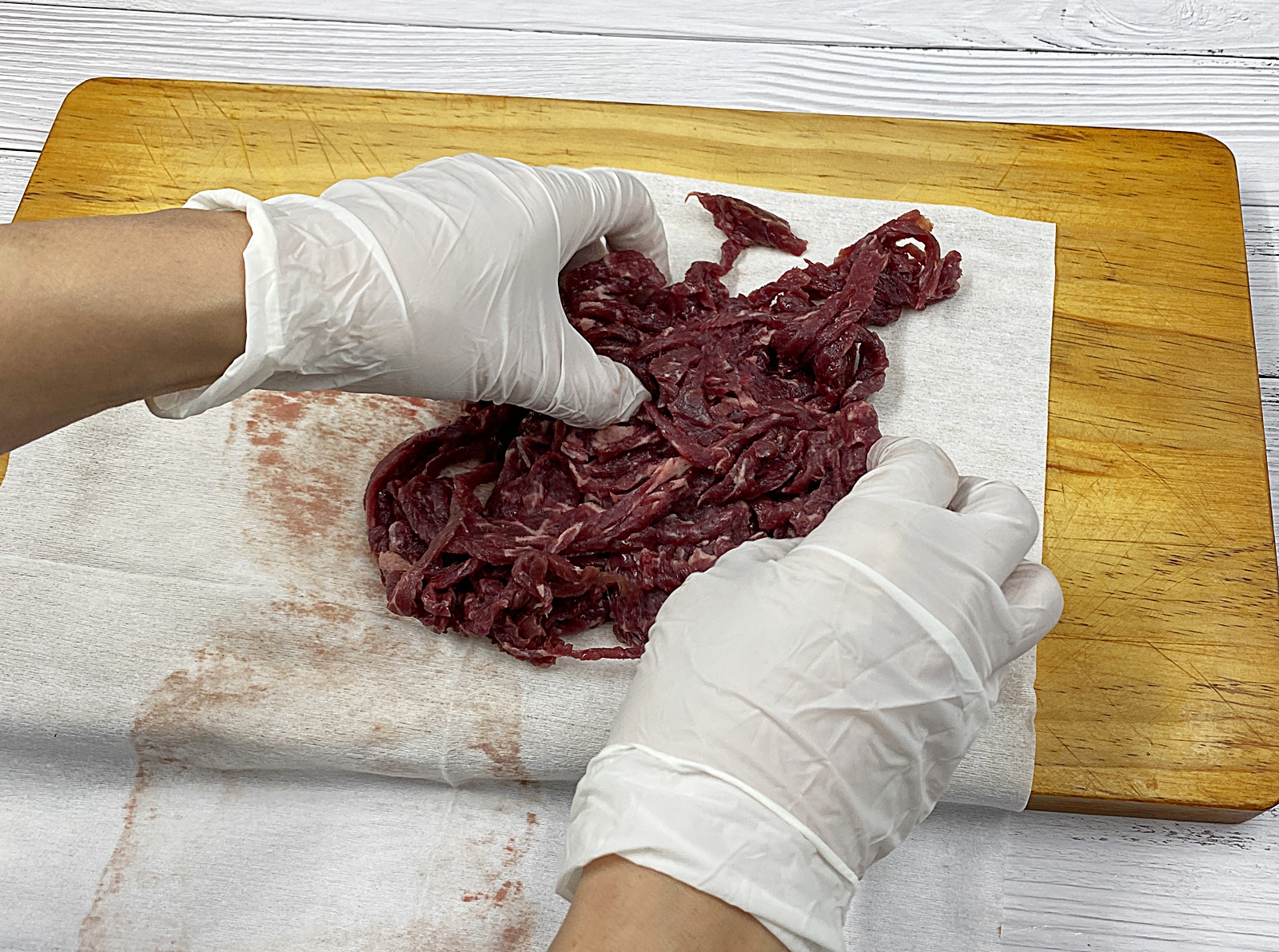 뭉친 고기 풀어주기