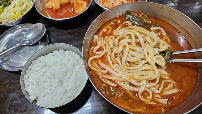 문배동 칼국수집 '문배동육칼' (본점)