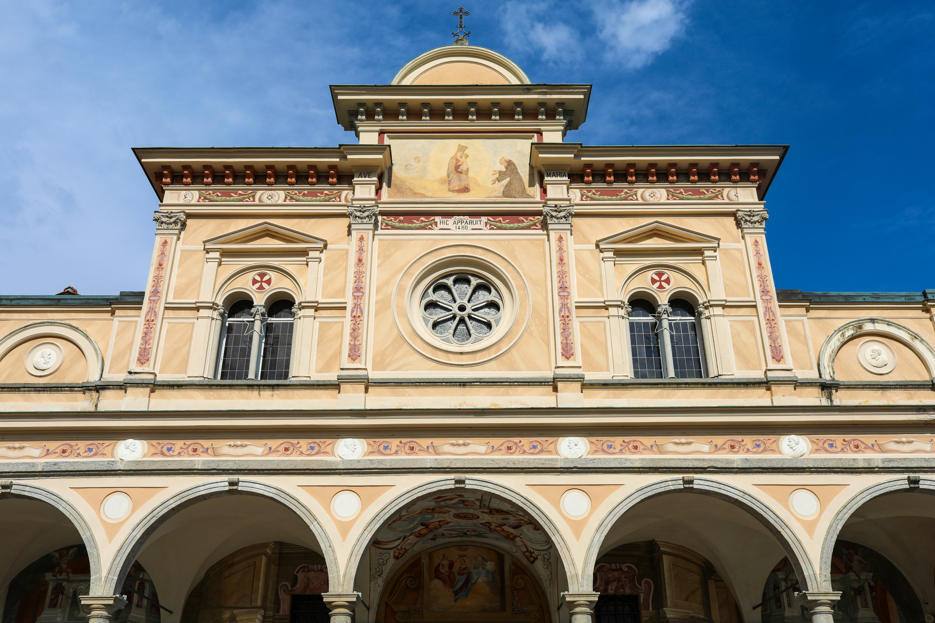 마돈나 델 사소 성당