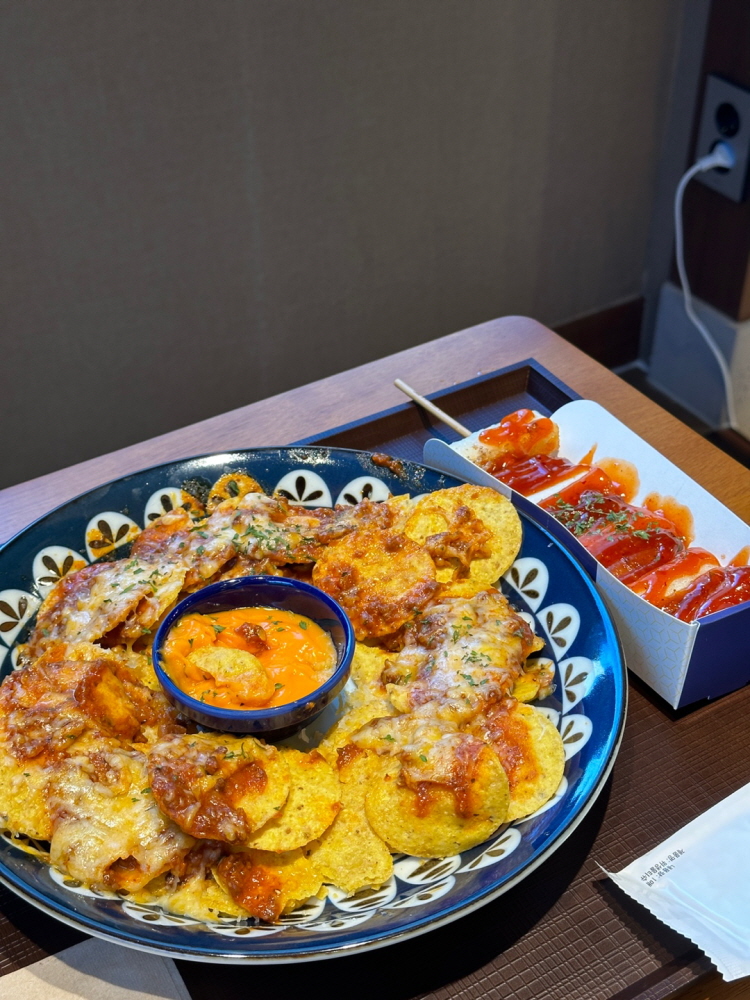 벌툰 가격 성수 만화카페