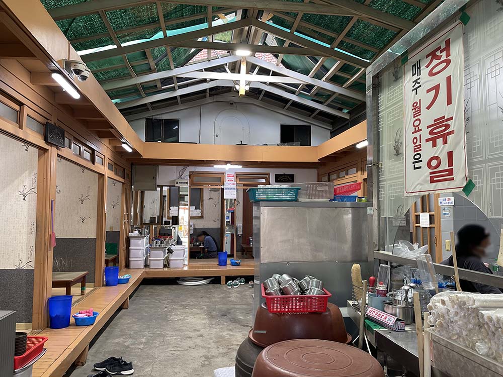 후문쪽 좌석
