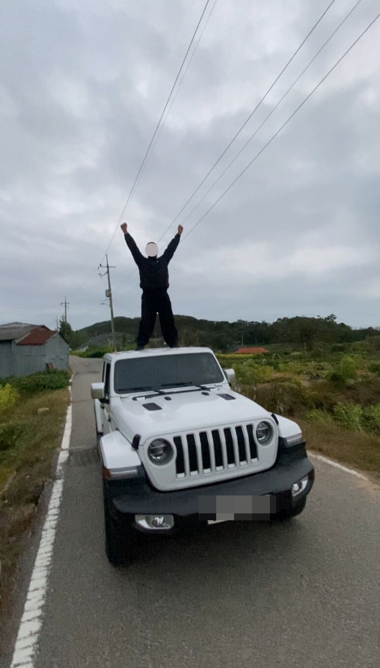 데일리룩(오뭘입)구제 비니, 나이키 스투시 아노락, 무신사 벌룬와이드팬츠, 랭글러 오버랜드, 아식스 조그 100, 빈티지패션, 데일리룩, 남자데일리코디, 남자데일리패션, ootd