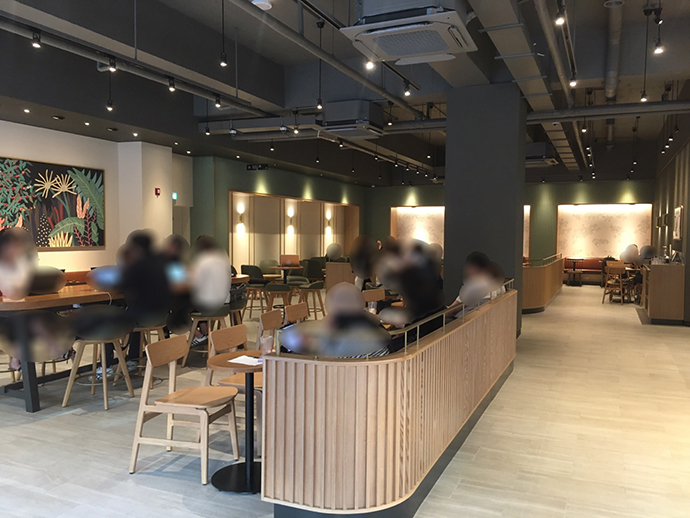 스타벅스-화곡역-8번출구점-매장-내부2