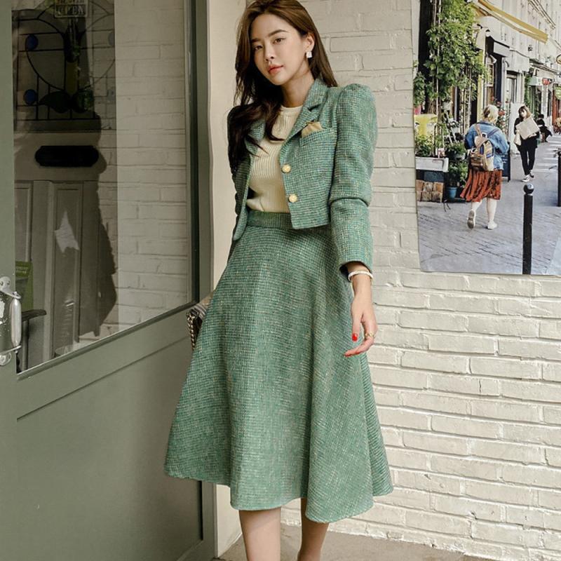 봄 하객룩 정장 크롭 자켓 그린 트위드 투피스 세트