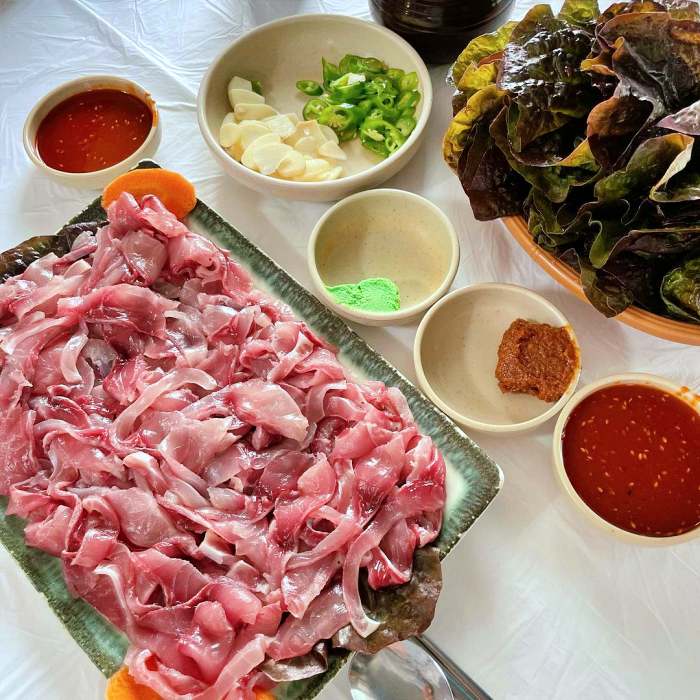 전주 맛집 추천 생방송투데이 20년 단골은 기본 입소문 난 향어 회 향어회 향어매운탕 오늘방송 자족식당