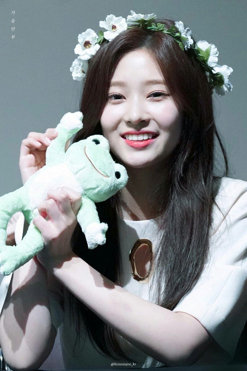 아이즈원 김민주 최애사진