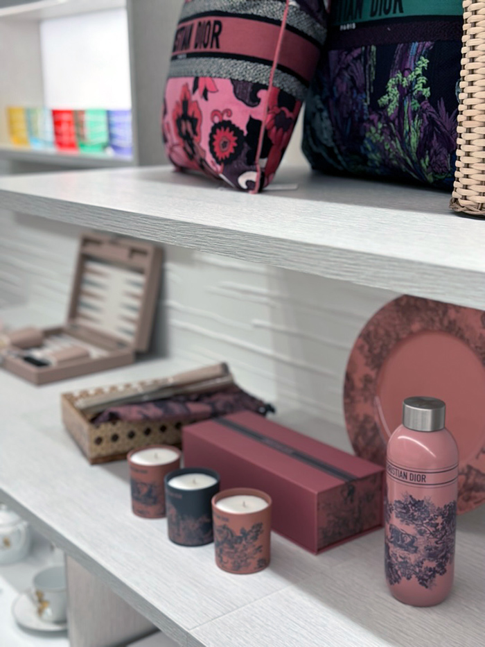 도쿄 긴자 카페 디올 바이 라뒤레 CAFÉ DIOR by LADURÉE