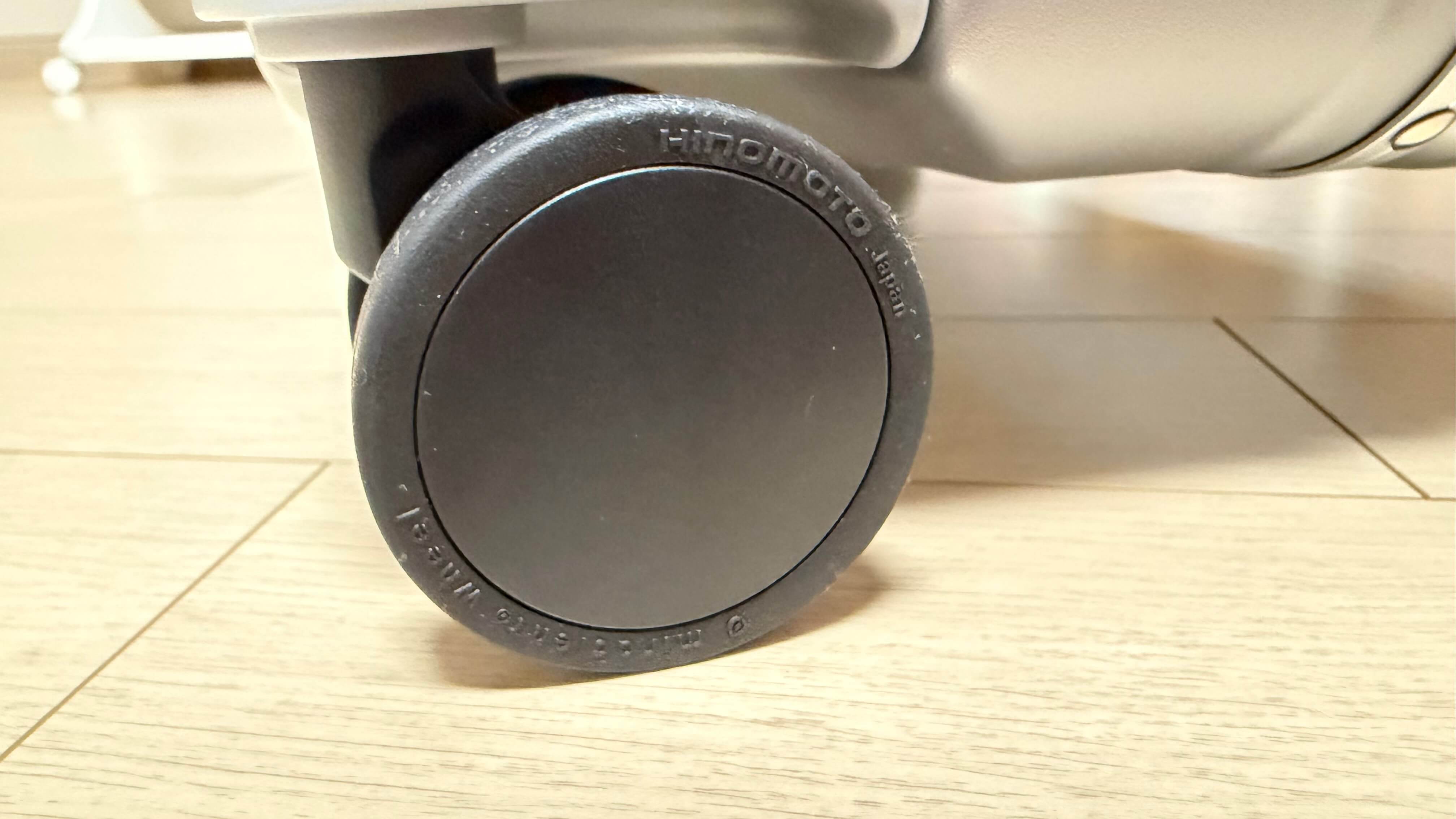 리드볼트 캐리어 플랩