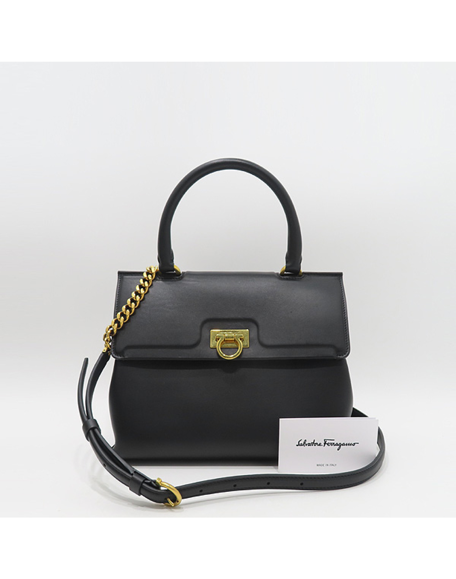 페레가모 트리폴리오 탑 핸들