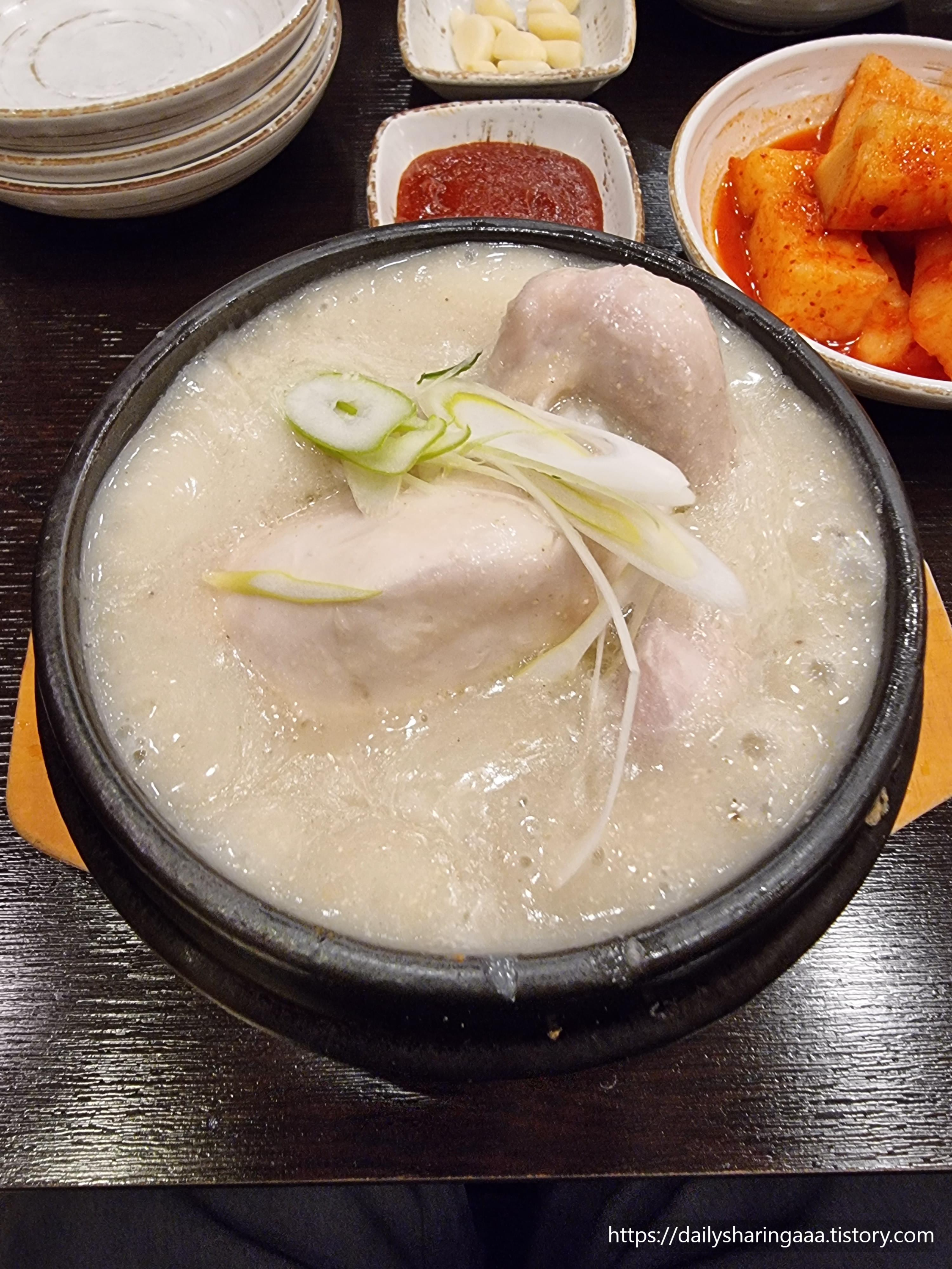 인천_청라_경복궁삼계탕_삼계탕