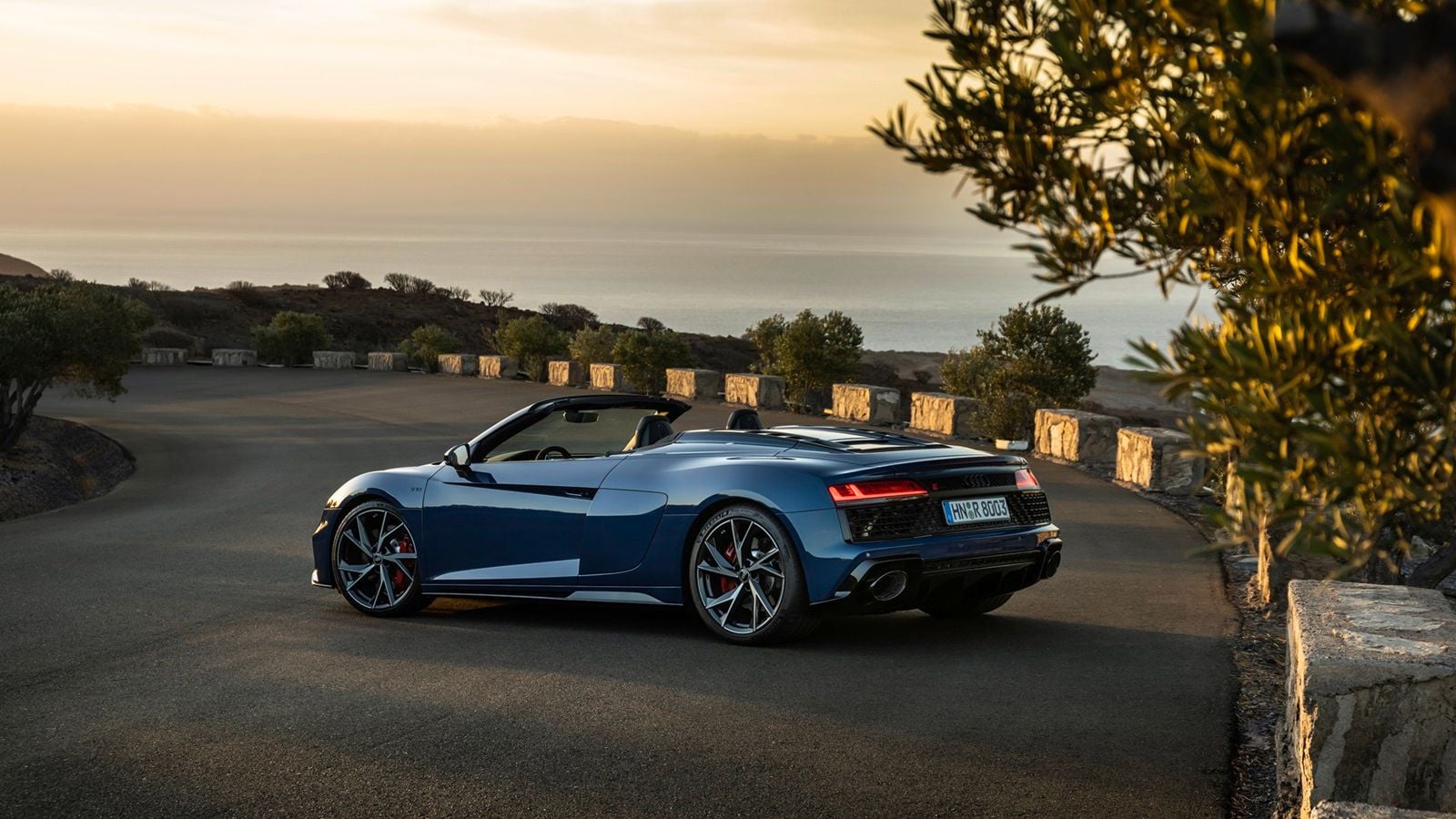 아우디 컨버터블 순위 1 - R8 V10 퍼포먼스 스파이더(2020 – 2023)