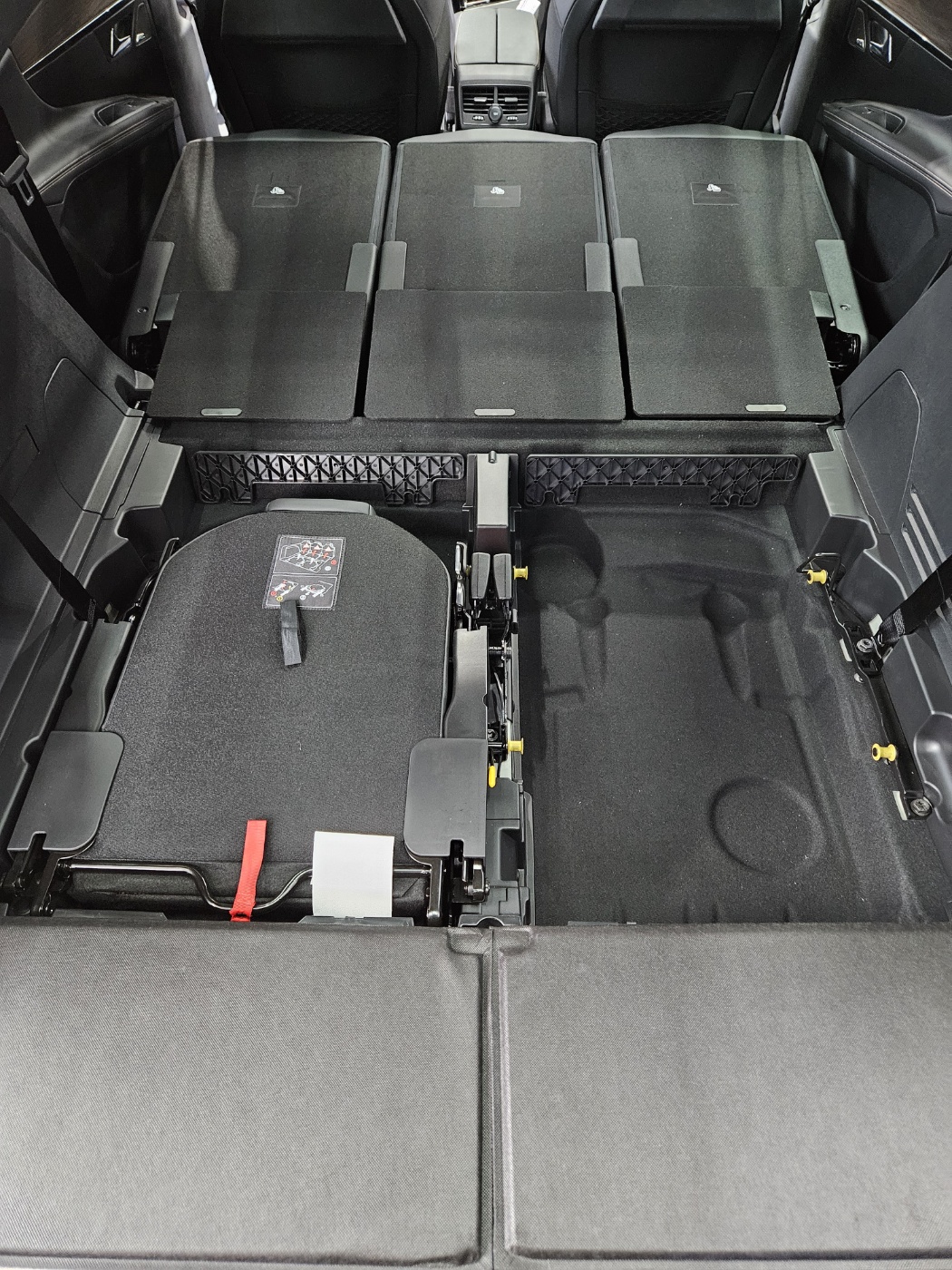 푸조 5008 차박 3열 및 디자인 특징