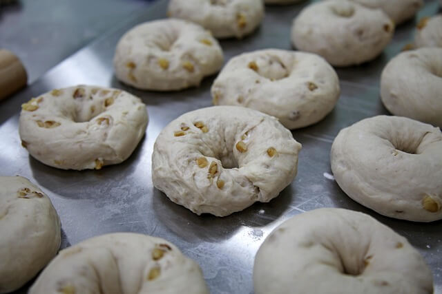 50대 여성 재취업, 제과제빵 자격증으로 새로운 일자리를 시작하세요