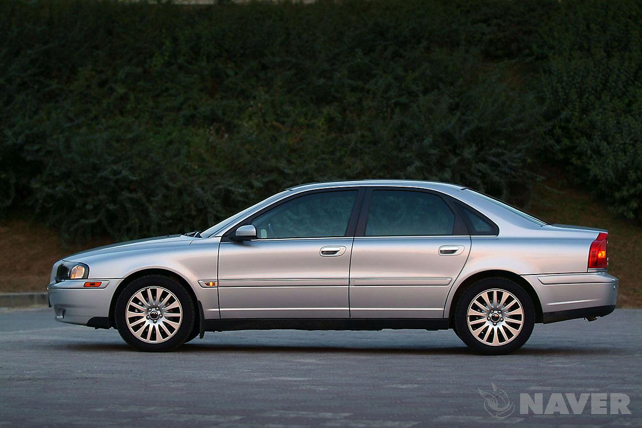 2006년식 볼보 S80 측면 디자인
