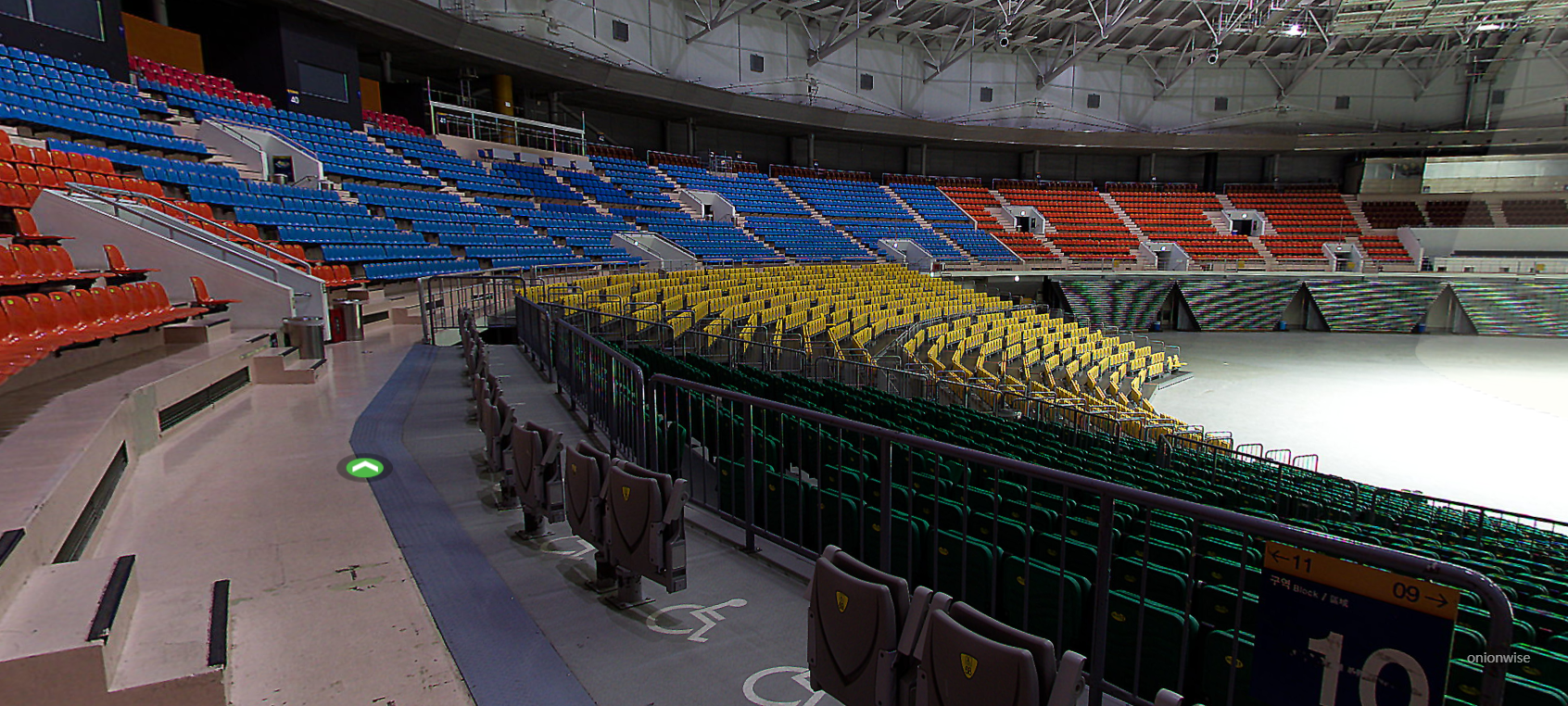 올림픽체조경기장 10번 구역에서 좌측을 바라본 공연장 실제 모습
