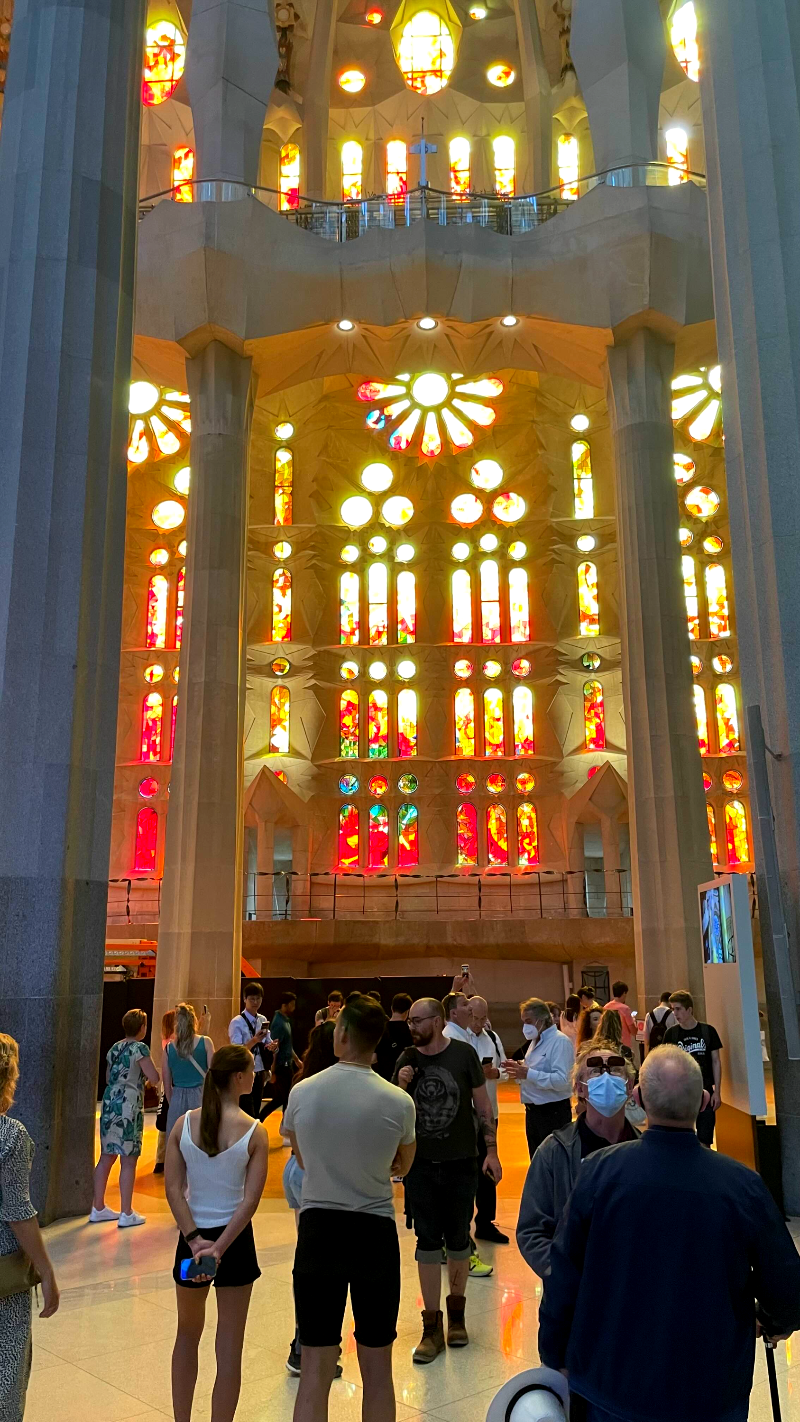 성당 내부공간-스테인드 글라스