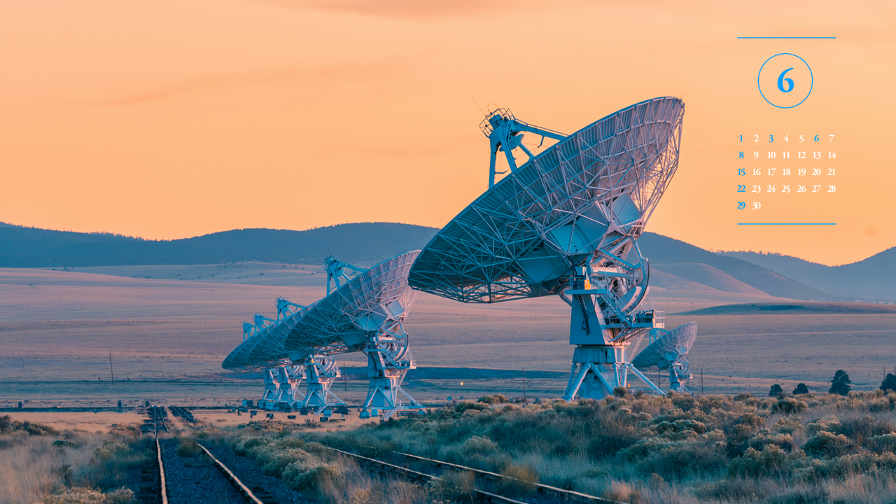 08 전파망원경과 노을 A - 2025년6월 노트북배경화면