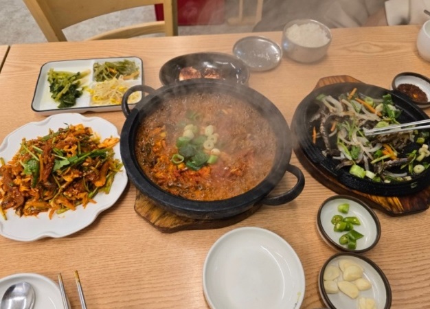 백반기행-송도-멸치한상-멸치쌈밥