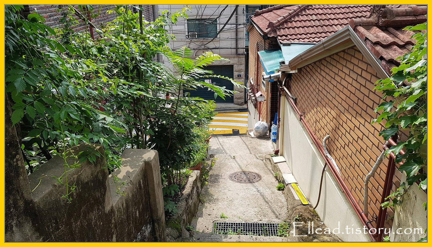 권진규 아뜰리에 가는 초입