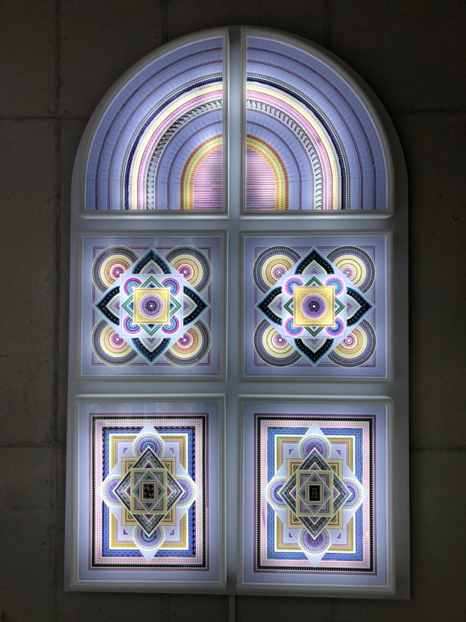 사비나갤러리-계단올라가며-있는-작품