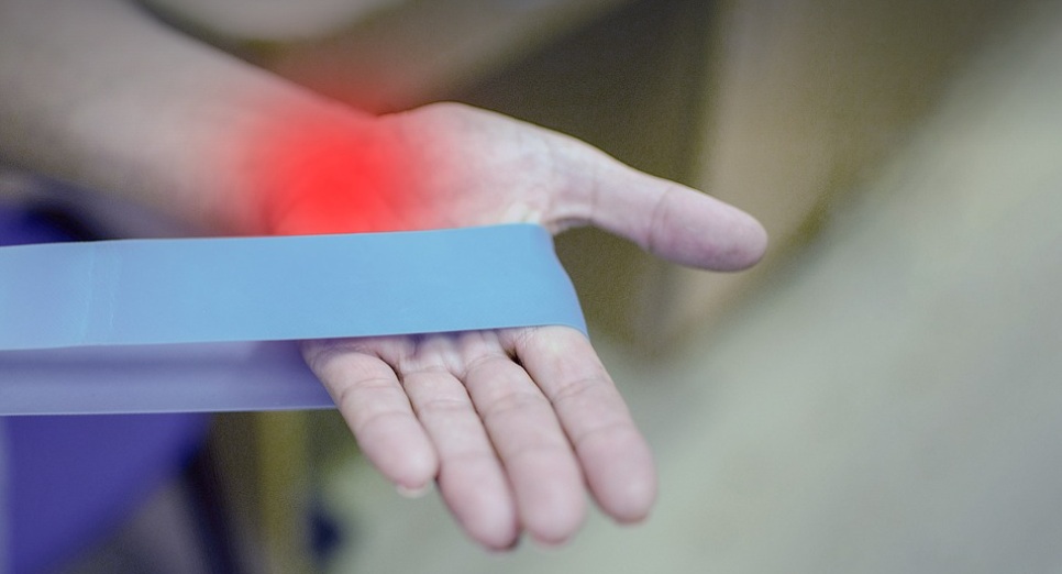 손목터널증후군에 관련된 모습