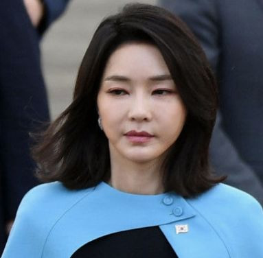 김건희 선고: 매관매직 1심 생중계 결과, 특검 7년 6개월 구형 및 알선수재 쟁점 완벽 분석