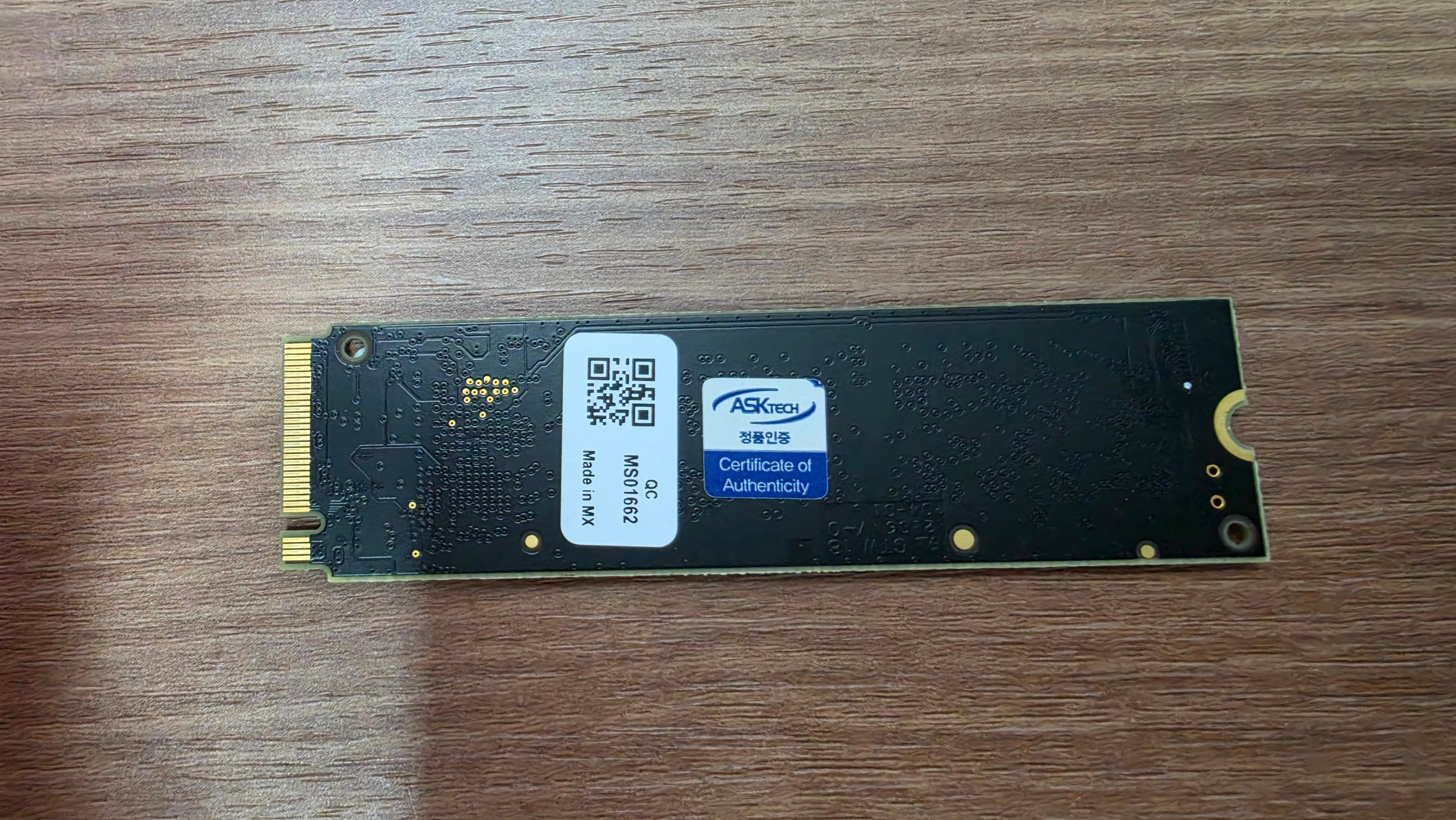 마이크론 Crucial P2 M.2 2280 아스크텍 (250GB) 후면