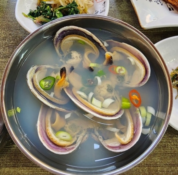 백반기행-거제-개조개-선창회식당