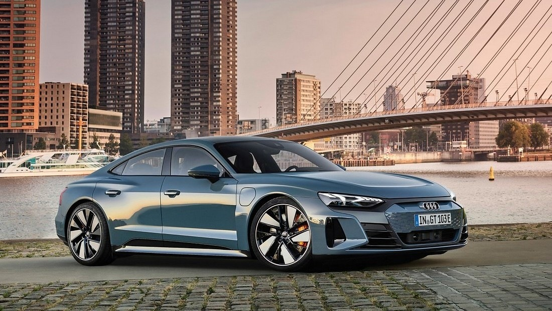 아우디 e트론 GT
