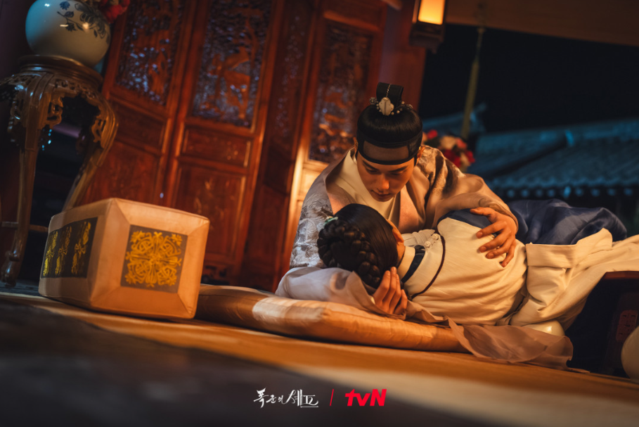 폭군의셰프 대장금 K드라마 임윤아 이채민 웹소설 연산군의셰프로살아남기 장태유감독 배우교체 박성훈 옥에티 넷플릭스 타임슬립