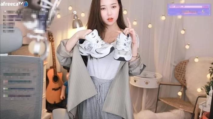돌려돌려 돌림판을 사용하는 아프리카 BJ