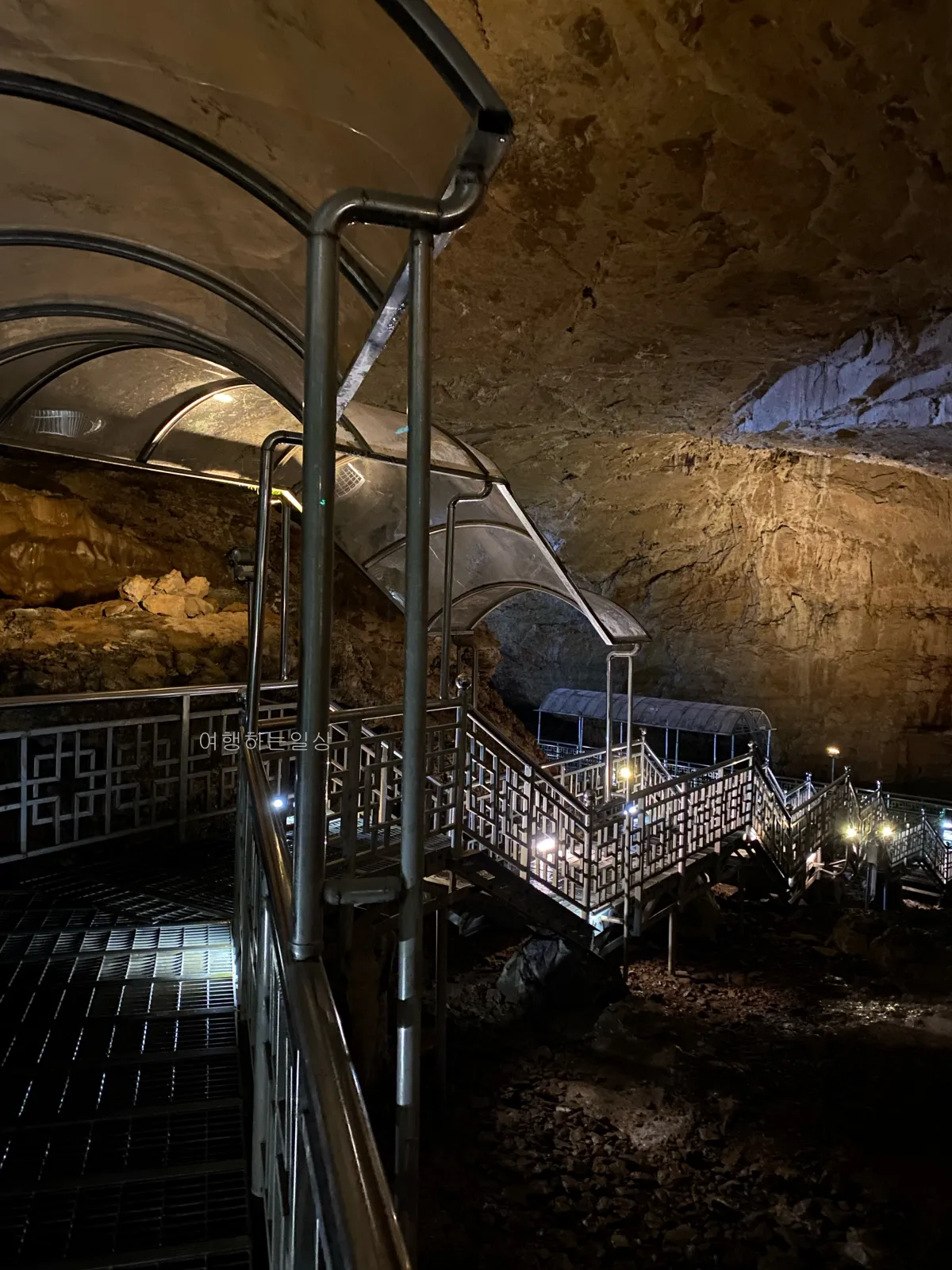강원도-삼척여행-관광지-추천-눈-오는날-환선굴-방문-후기-모노레일-관람시간