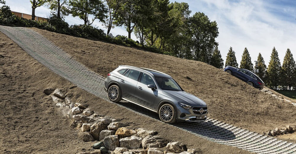 메르세데스-벤츠-SUV-익스피리언스-센터