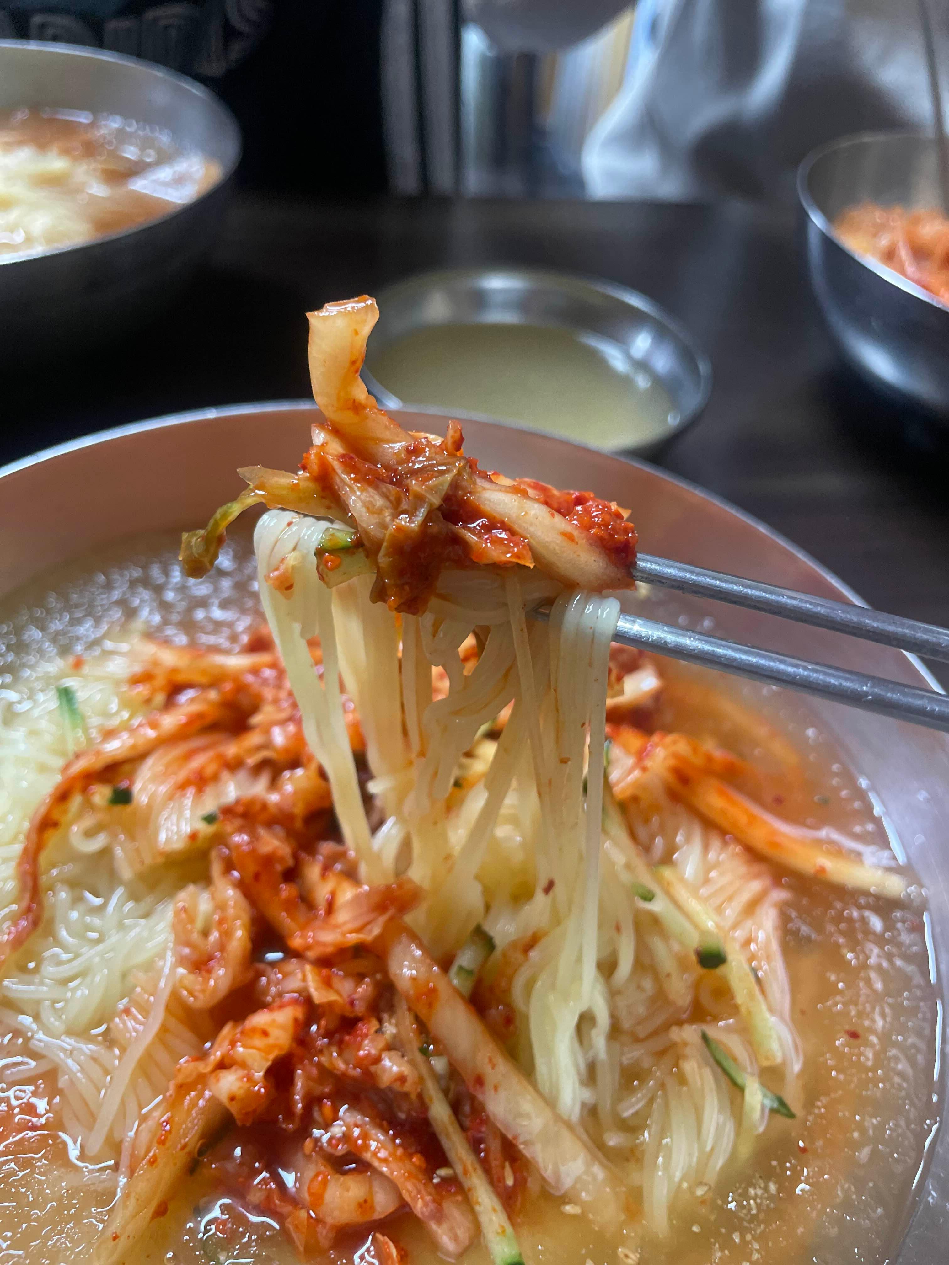 숲실밀면