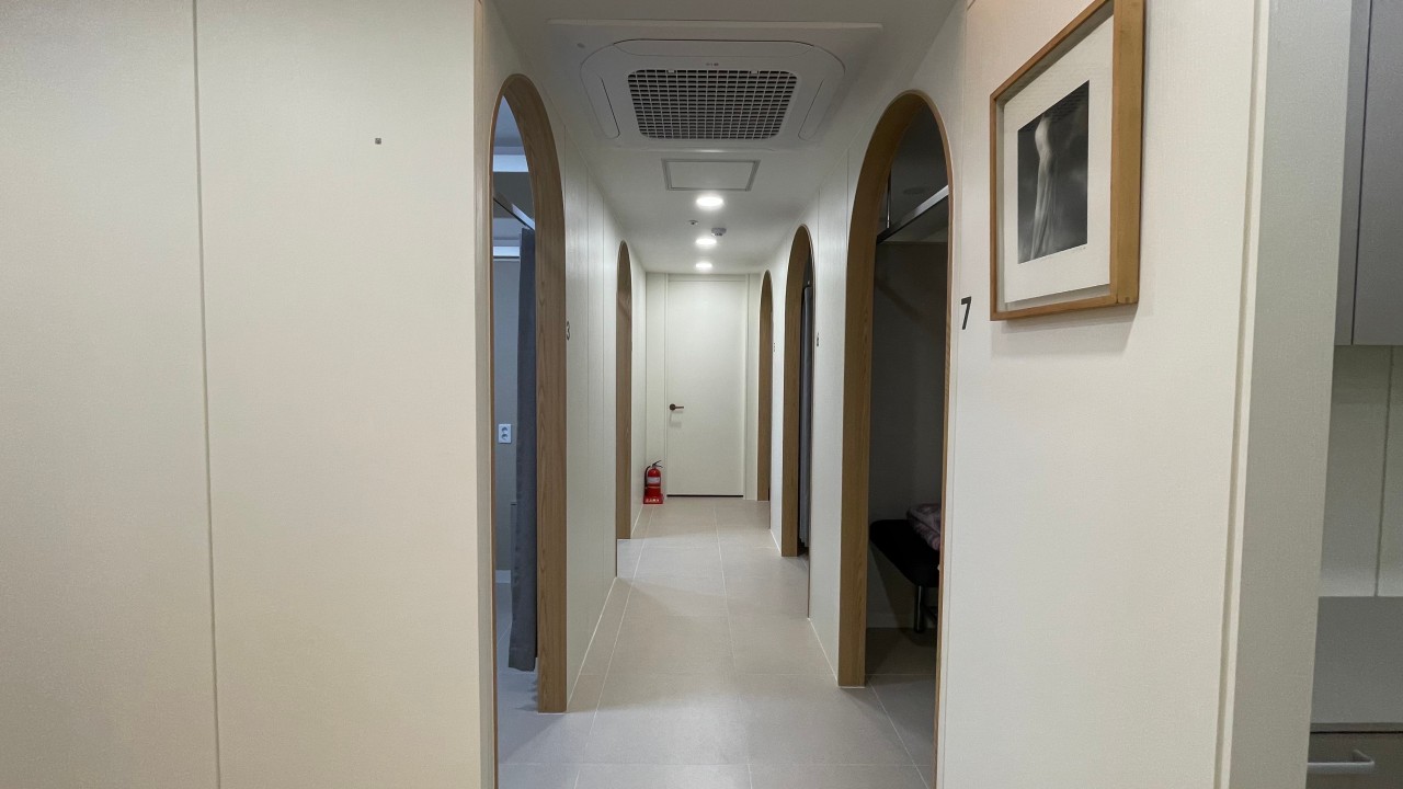 나득영심혈내과 검사실 복도