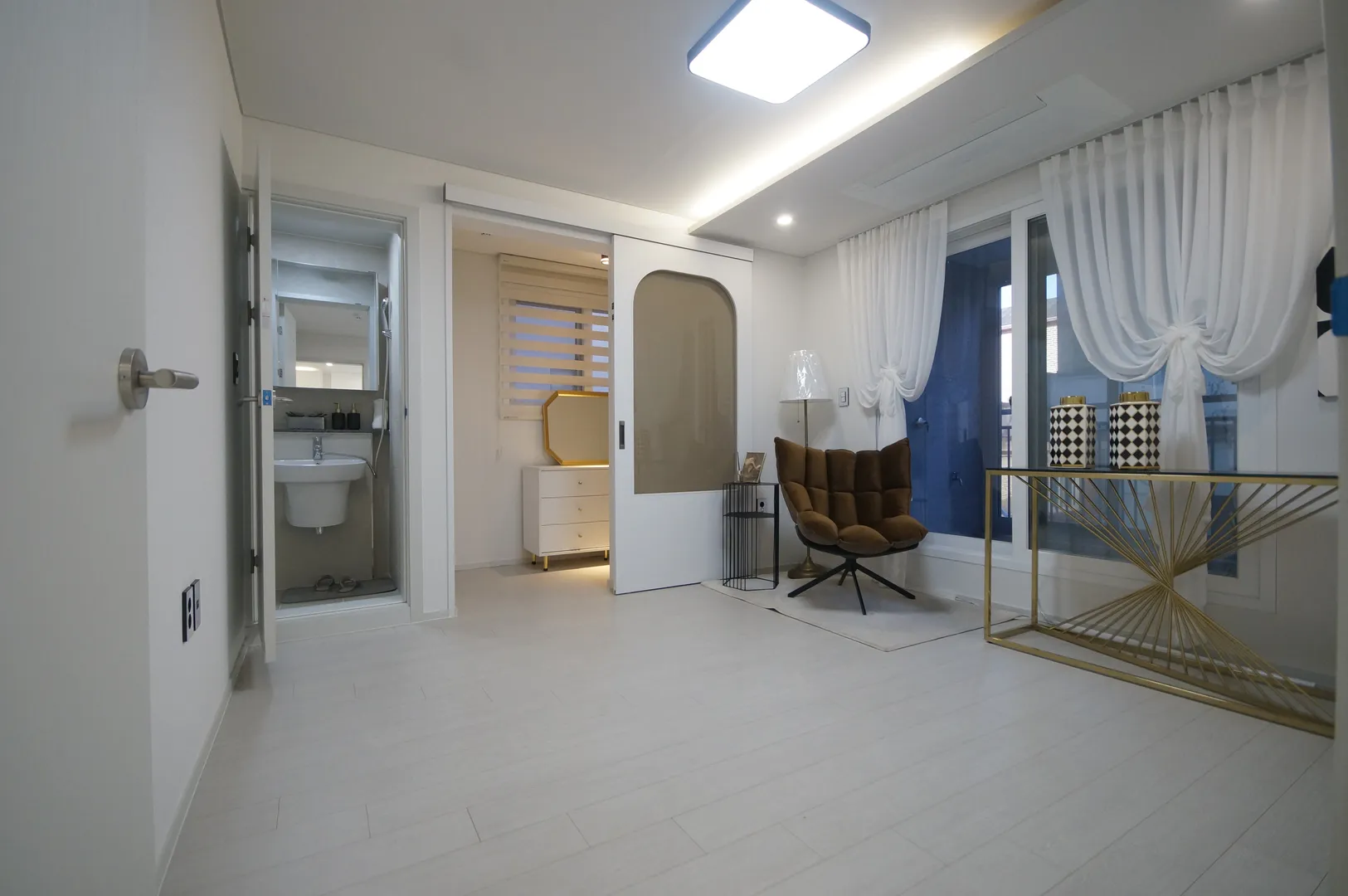 수원시 권선구 세류동 3룸 쓰리룸 신축빌라 거실