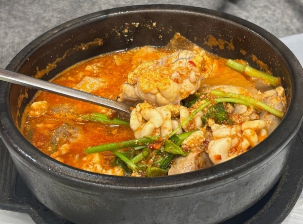 부산밥상-팔뚝탕-회정식-조씨집