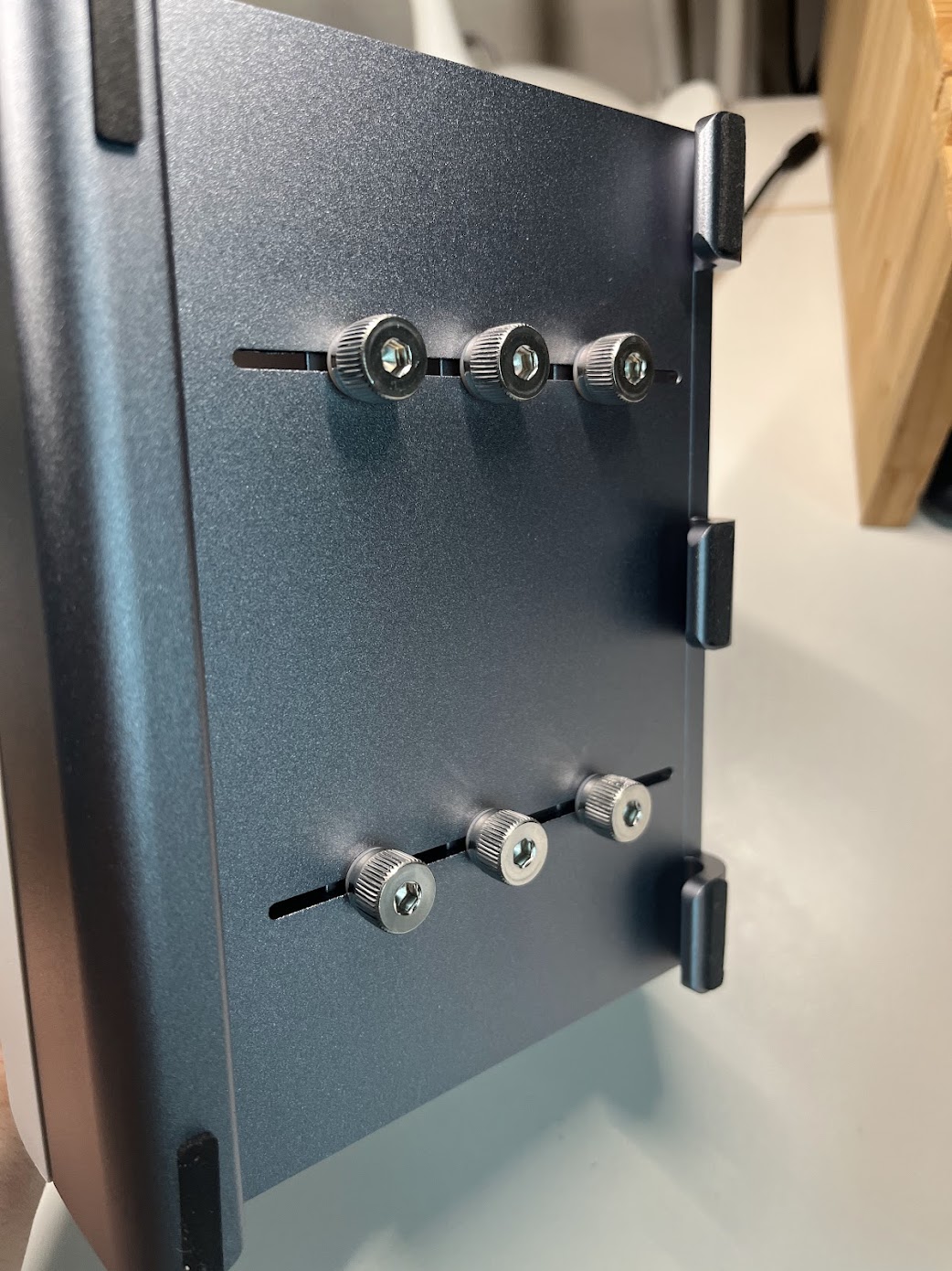 본품하단-간격조절부