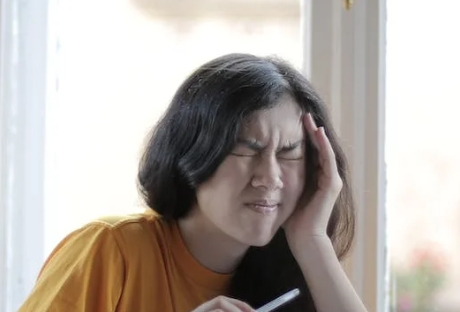 미간주름-없애는-방법