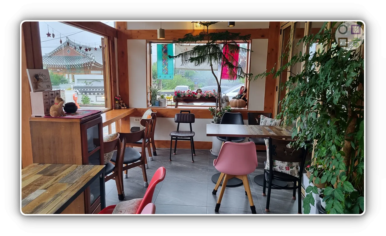 속초-한옥카페-실내-룸도-있어요