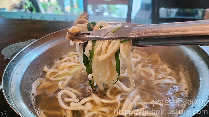 영월-옹심이칼국수-해물칼국수-맛-2