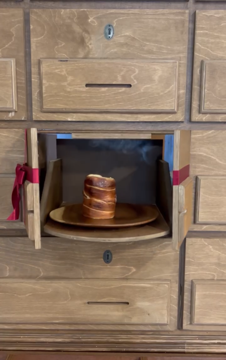 굴뚝빵 나온 모습