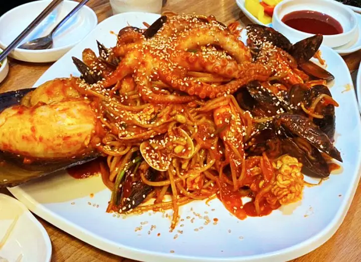 어서와 한국은 처음이지 스웨덴 친구들 편 종로 종로5가 갈비 해물찜 꼬막 산낙지 맛집 위치